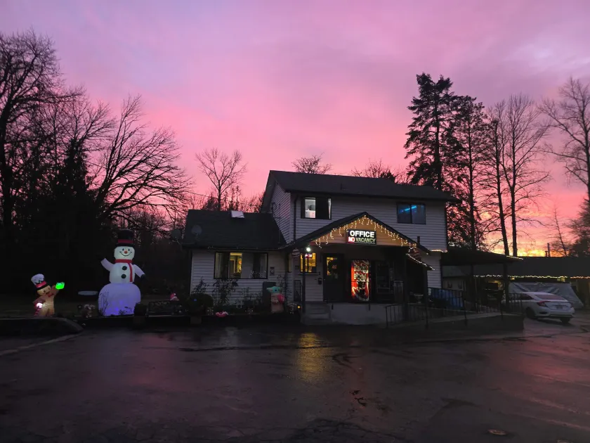 Monroe Motel Near Seattle Everett WA - Image 1