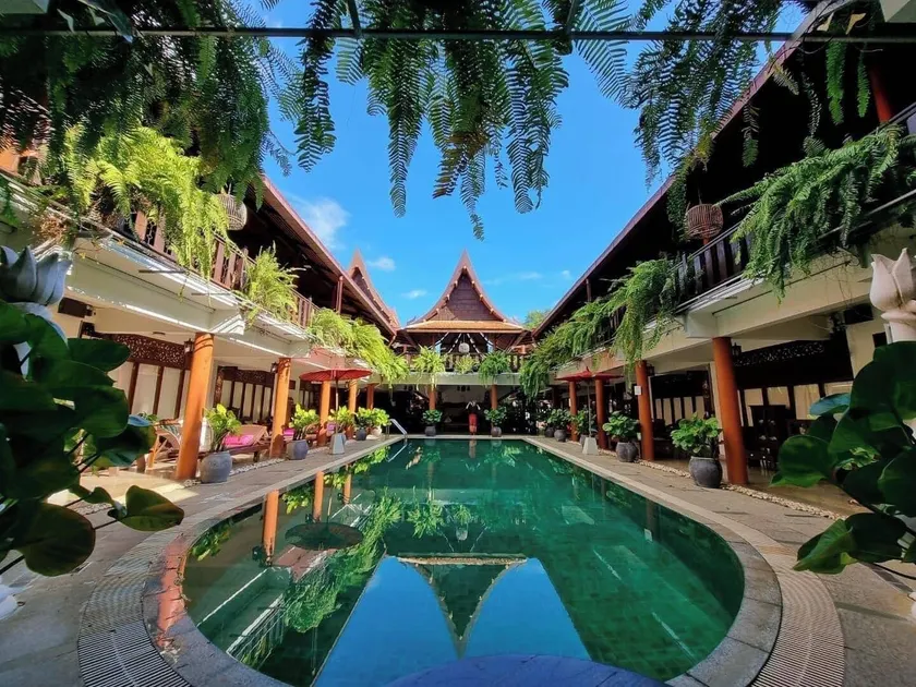 Ruean Thai Hotel - Image 1