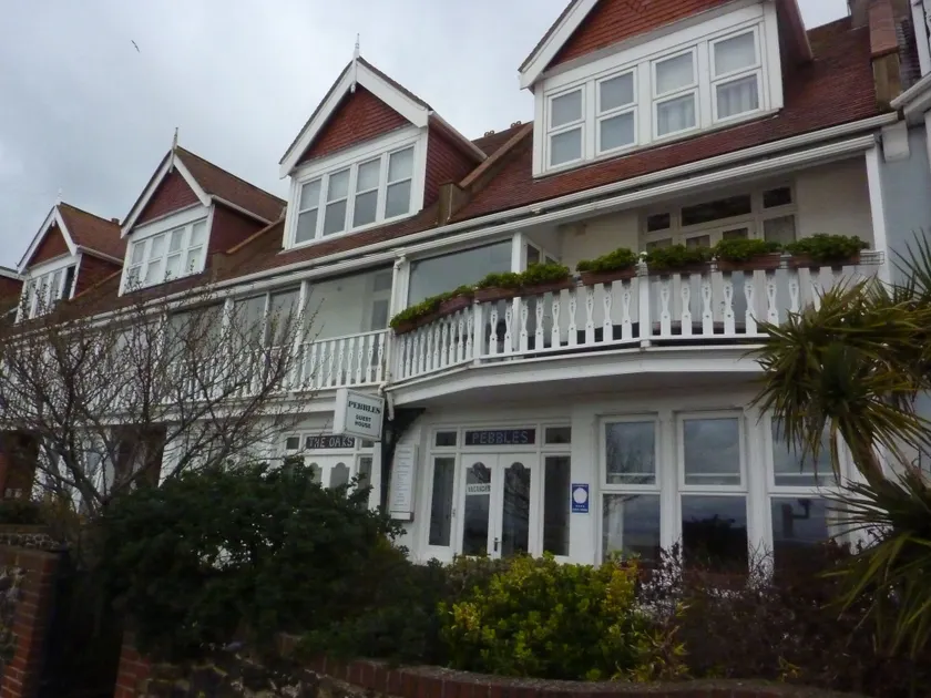 Pebbles Guest House - Image 1