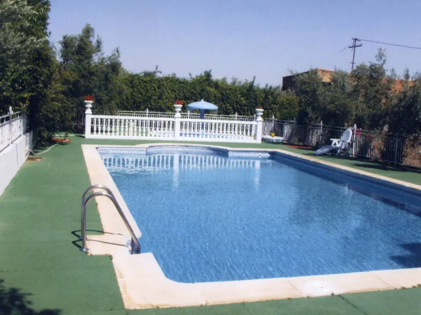 Private Villa en Baza - Image 1