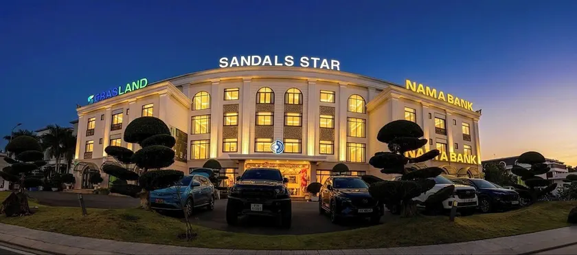 Sandals Star Hotel - Image 1