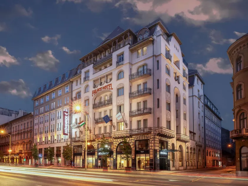 Mövenpick Hotel Budapest Centre - Image 1