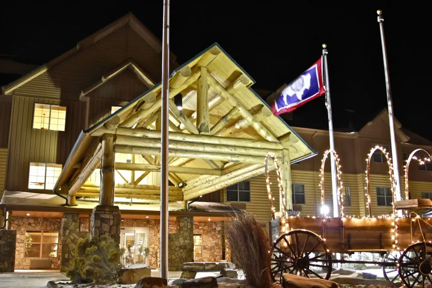 Arbuckle Lodge Gillette - Image 1