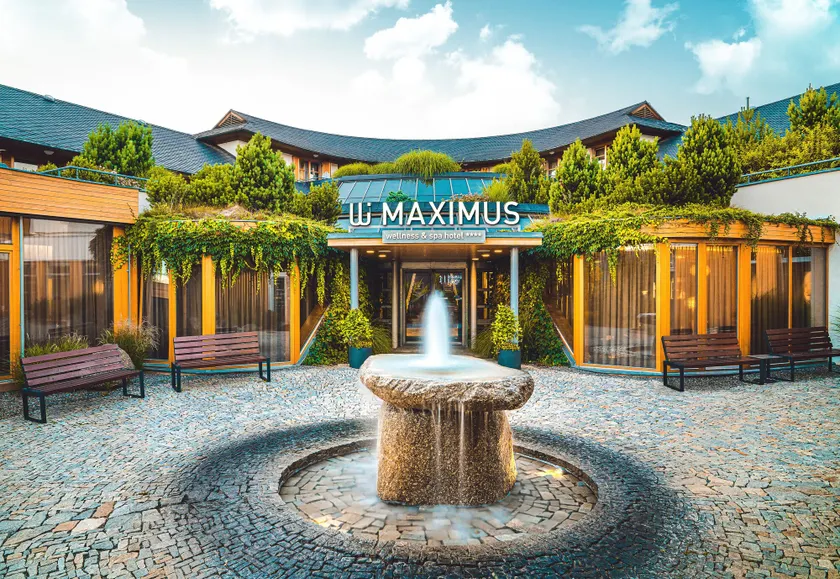 Maximus Resort - Image 1