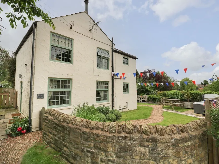 King's Cottage - Image 1