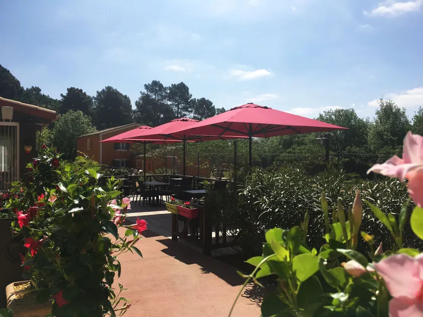 Hotel Les Ambres - Image 1