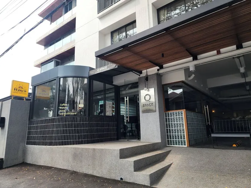 Q Space Sathorn - Narathiwas 18 - Image 1