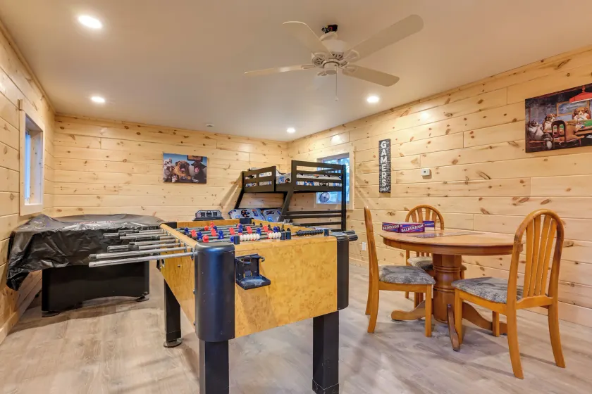 Riverfront Michigan Cottage w/ Fire Pit & Kayaks! - Interiør