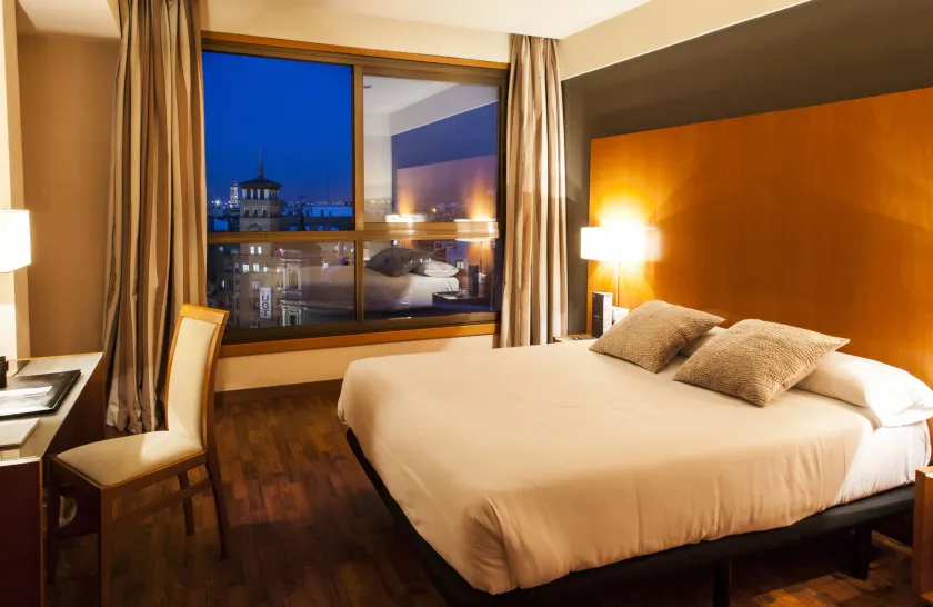 Hotel Zenit Don Yo - Image 1