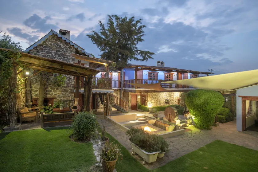 La Casa Azul Huasca & Restaurante La Terraza - Image 1