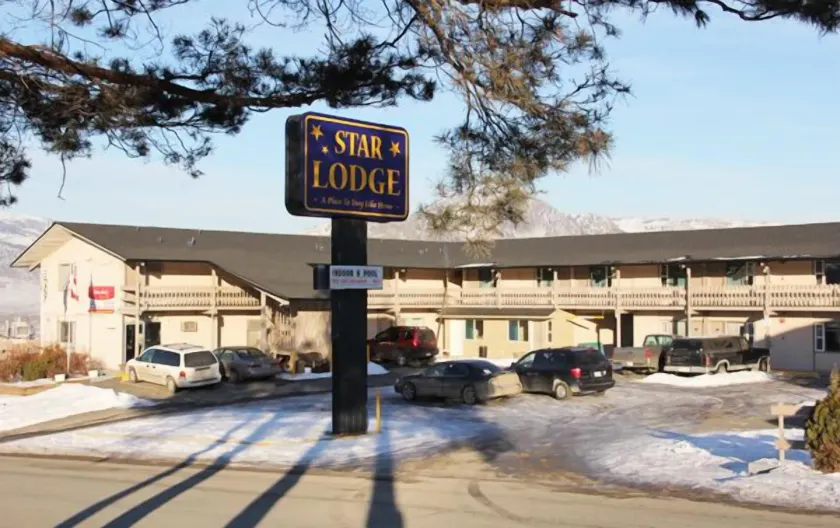 Star Lodge - Image 1