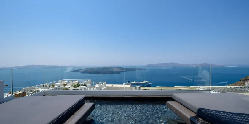 Nefeles Luxury Suites - Image 1