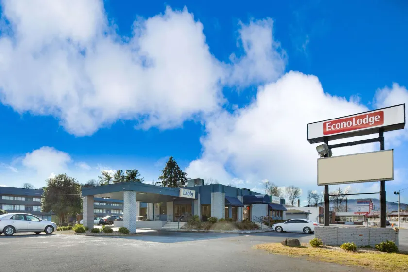 Econo Lodge Middlesboro - Image 1