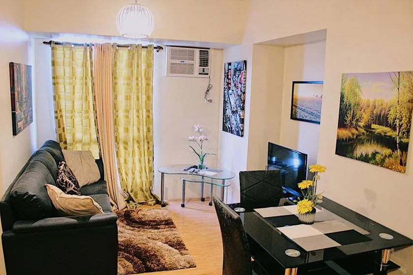 2412T2 Avida Towers Cebu IT Park 1BR Unit Queen Bed - Image 1