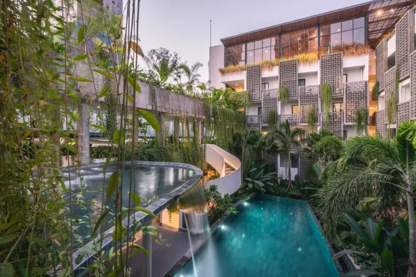 Baitong Hotel & Resort Phnom Penh - Image 1
