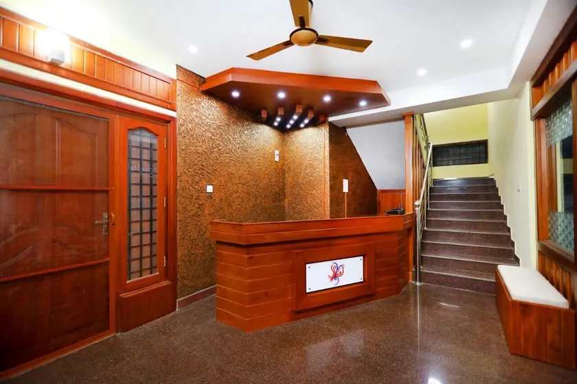 SHALOM RESIDENCY - Lobby