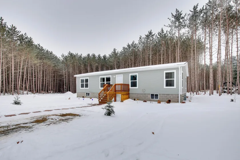 Stylish Chetek Hideaway w/ Lake + Dock Access! - Image 1