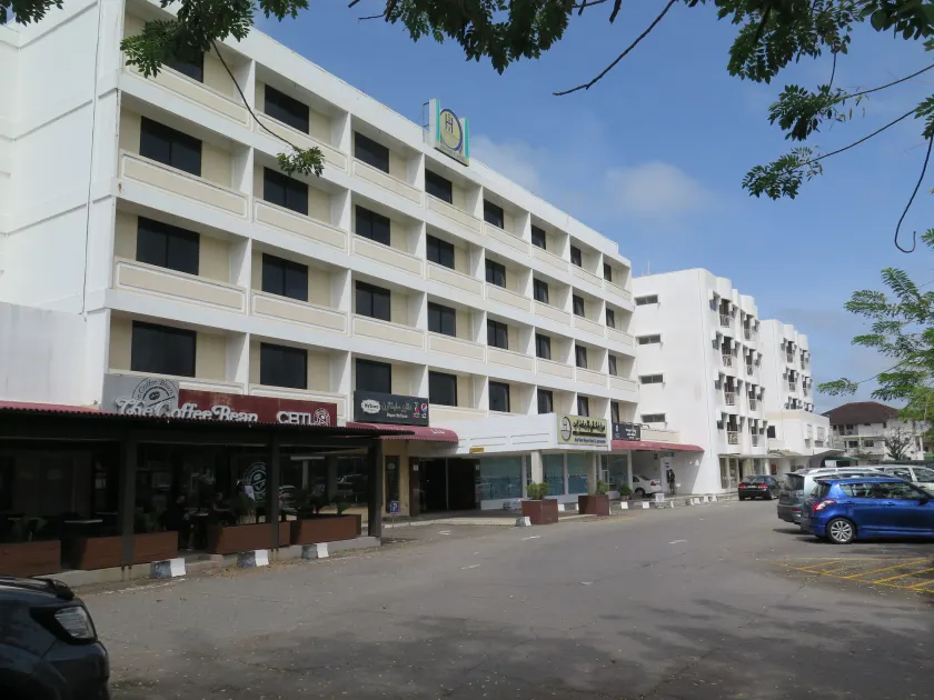Sea View Resort Hotel & Apartments - Image 1