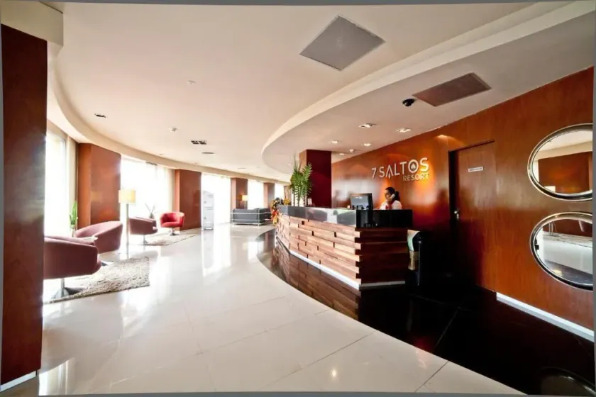 7 Saltos Resort - Lobby