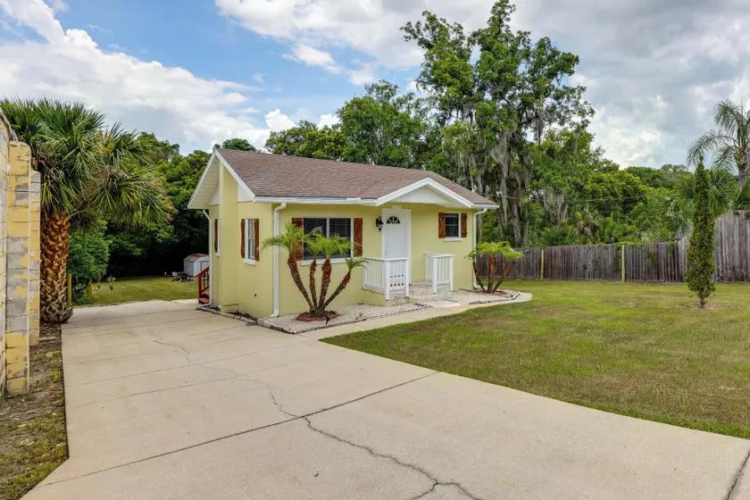 Walk to Beautiful & Historic Downtown Mount Dora - Image 1