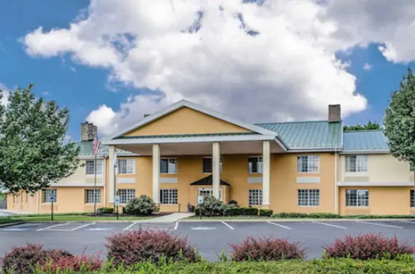 Baymont by Wyndham Harrisburg - Image 1
