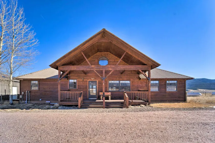 New Mexico Hütte Rückzugsort mit Blick auf Eagle Nest Lake - Image 1