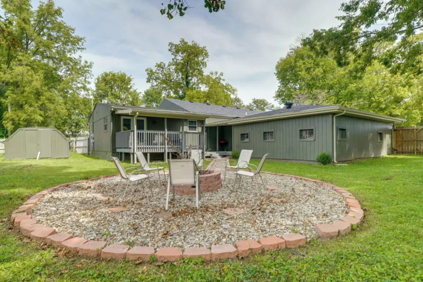 Walk to Boat Ramp: Fenced Home in Jeffersonville! - Image 1