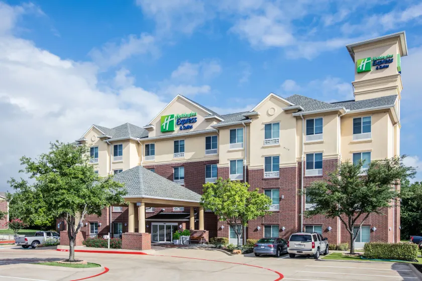 Holiday Inn Express Hotel & Suites Dallas - Grand Prairie I-20 by IHG - Image 1