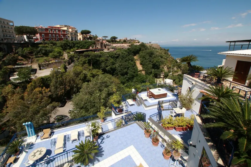 Hotel Oriente - Image 1