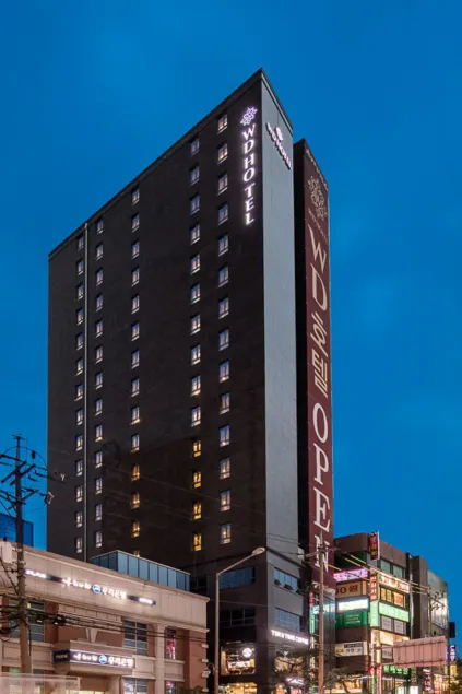 WD Hotel - Image 1