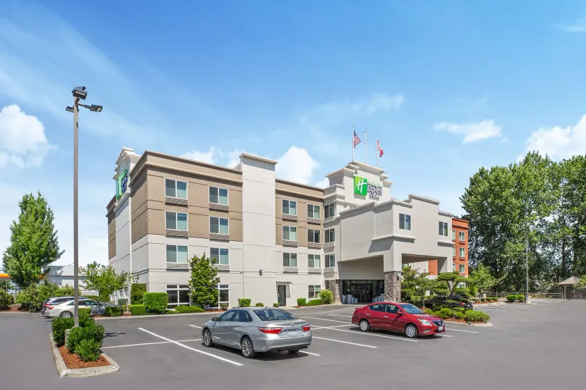 Holiday Inn Express & Suites Tacoma by IHG - Image 1