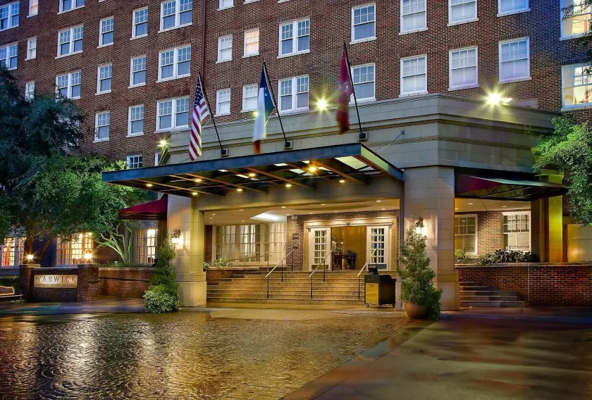 Warwick Melrose Hotel - Image 1