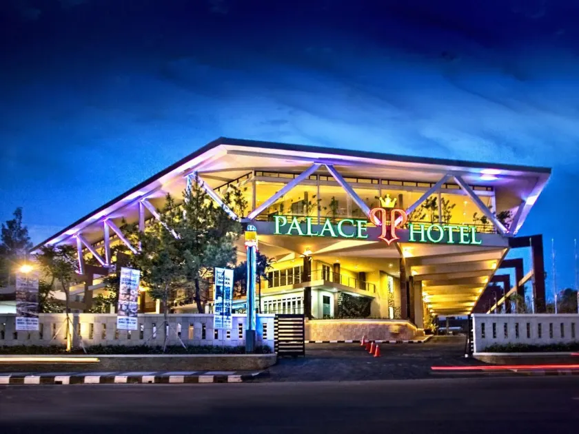 Palace Hotel Cipanas - Image 1