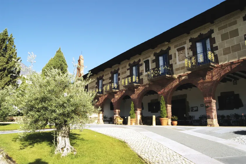 Hotel Monumento Pazo do Castro - Image 1