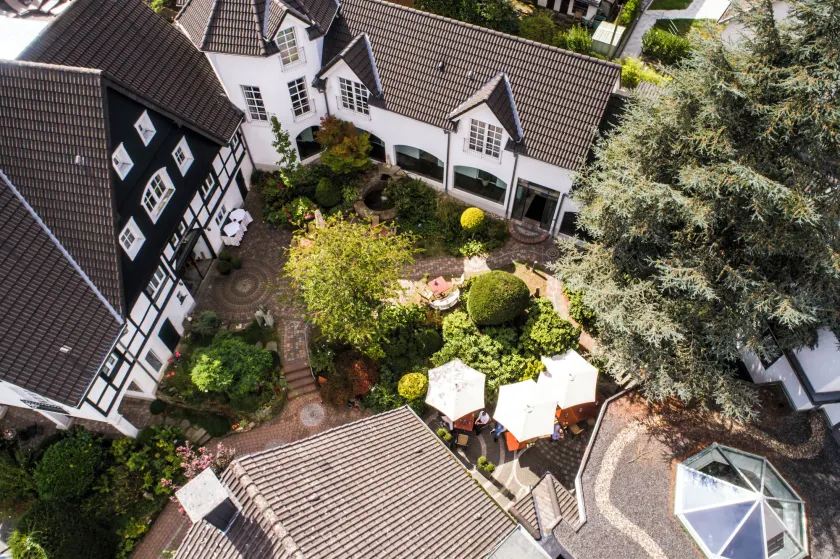 Romantik Hotel Neuhaus - Image 1