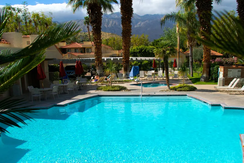 The Oasis Resort - Image 1