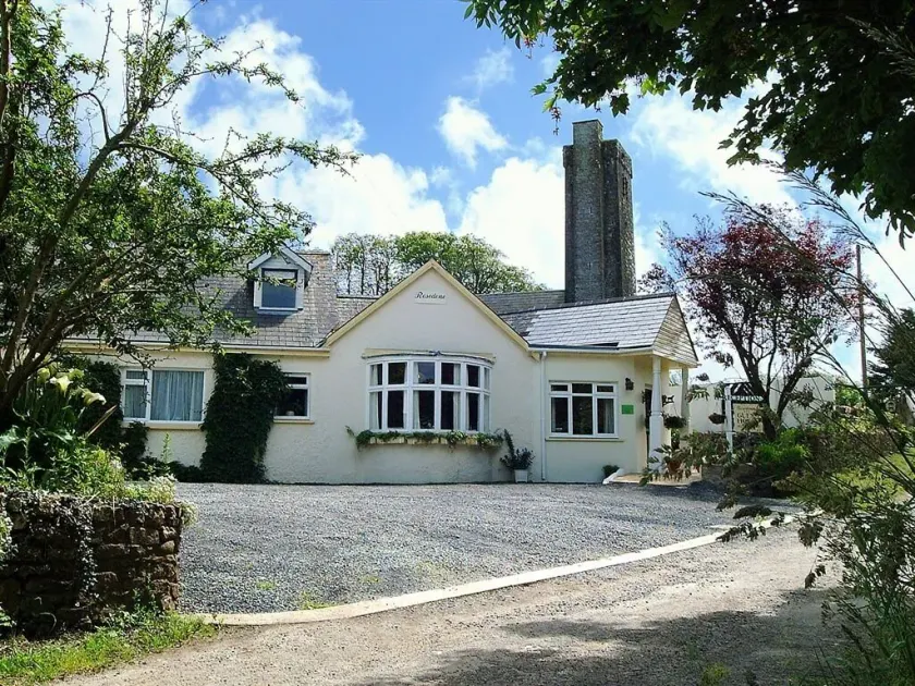 Rosedene Guest House - Image 1