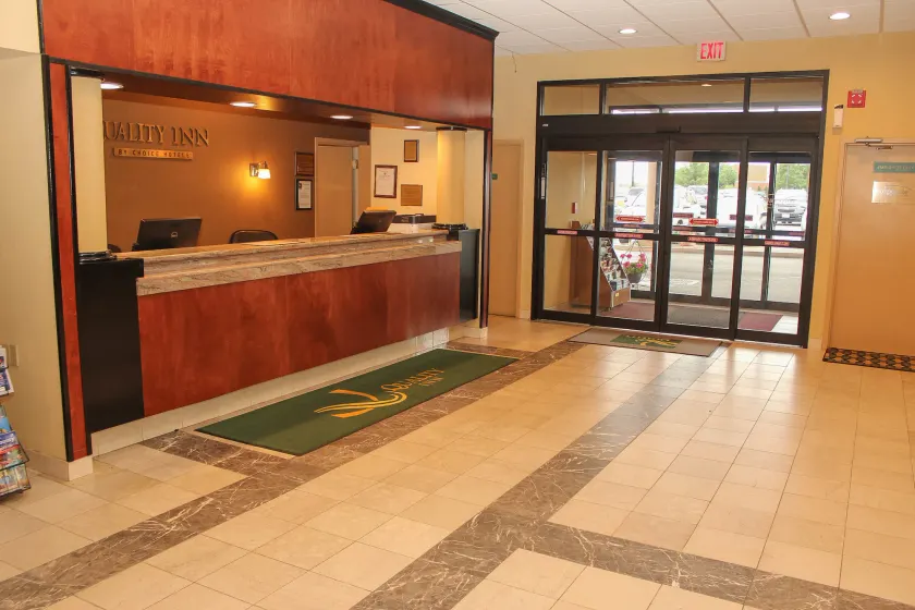 Buffalo Inn Hospitality - Indgang