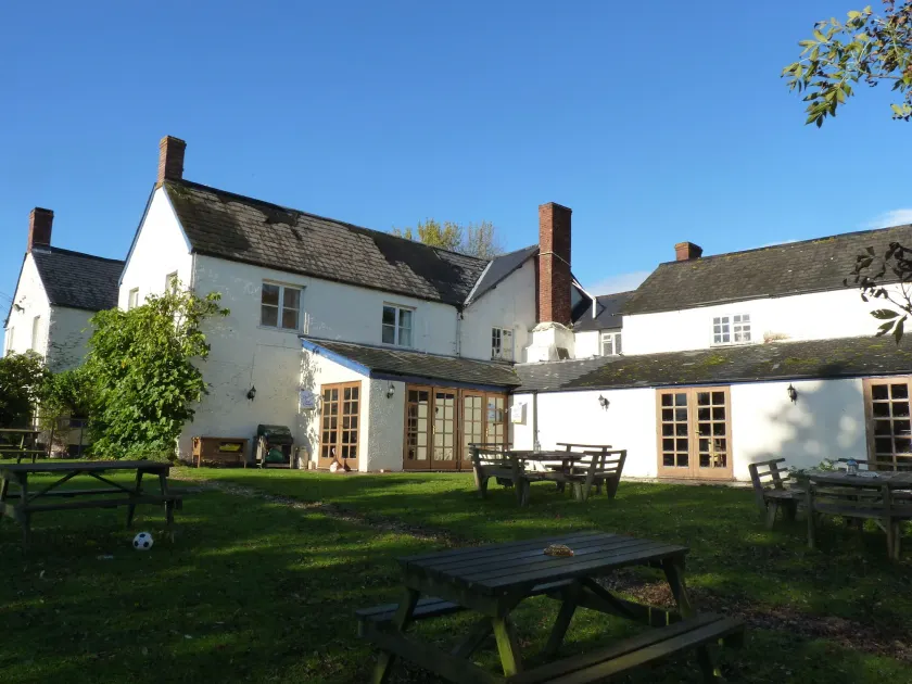 The Carew Arms - Image 1