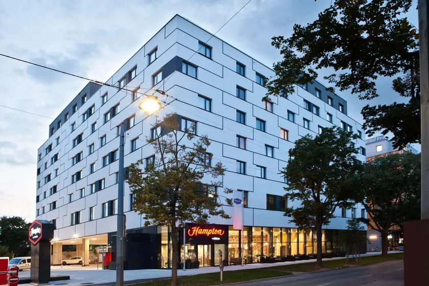 Hampton by Hilton Vienna Messe - Image 1