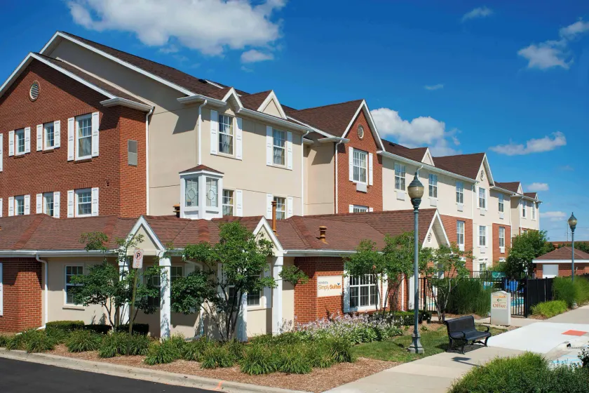 Sonesta Simply Suites Detroit Novi - Image 1