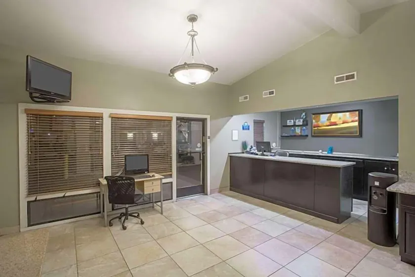 Royal Inn Provo - Hall
