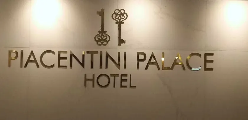 Piacentini Palace Hotel - Image 1