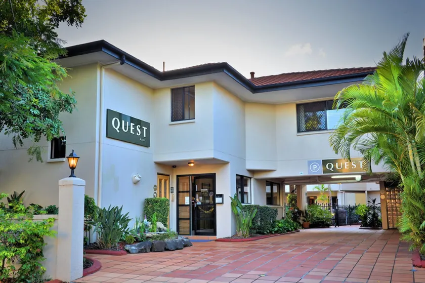 Quest Ascot - Image 1