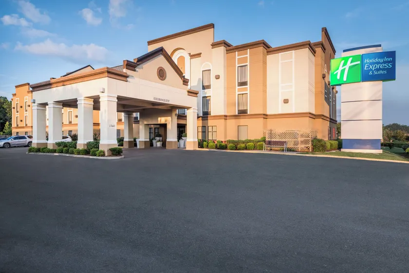 Holiday Inn Express & Suites - Grenada by IHG - Image 1