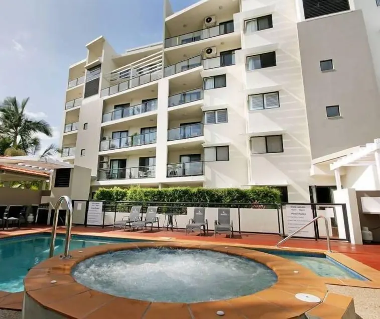 Mariners Resort Kings Beach - Image 1