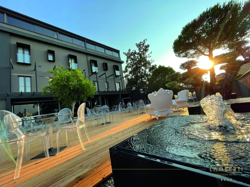 LAMBERTI BOUTIQUE HOTEL - Image 1