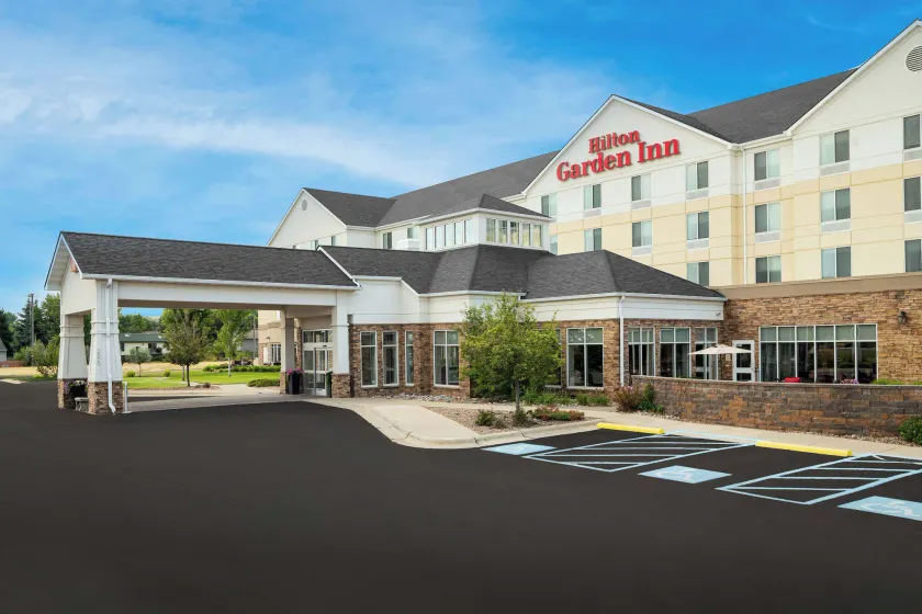 Hilton Garden Inn Great Falls - Image 1