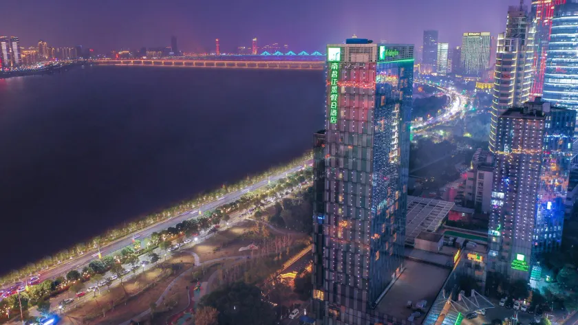 Holiday Inn Nanchang Riverside by IHG - Image 1