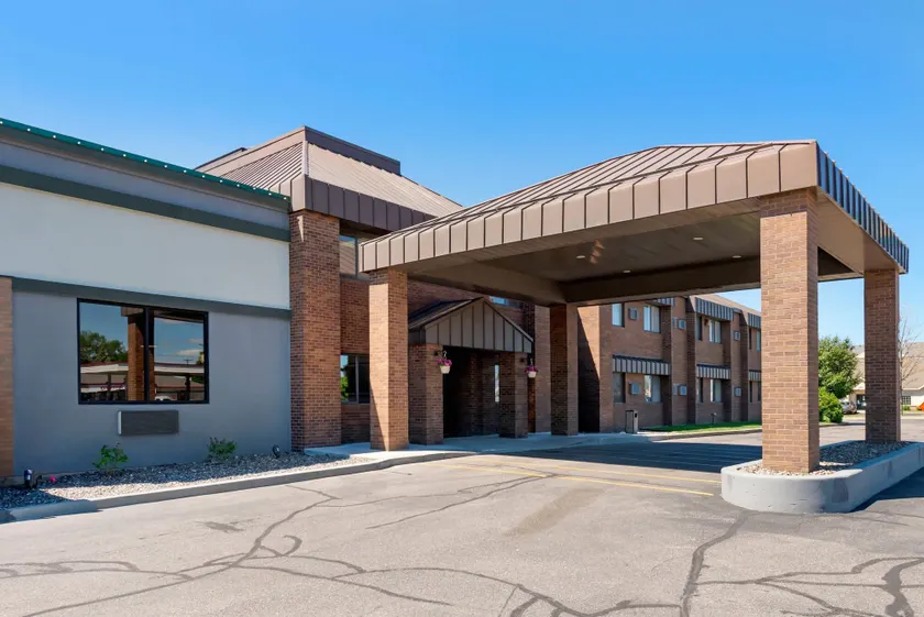 Quality Inn St Cloud West - Image 1